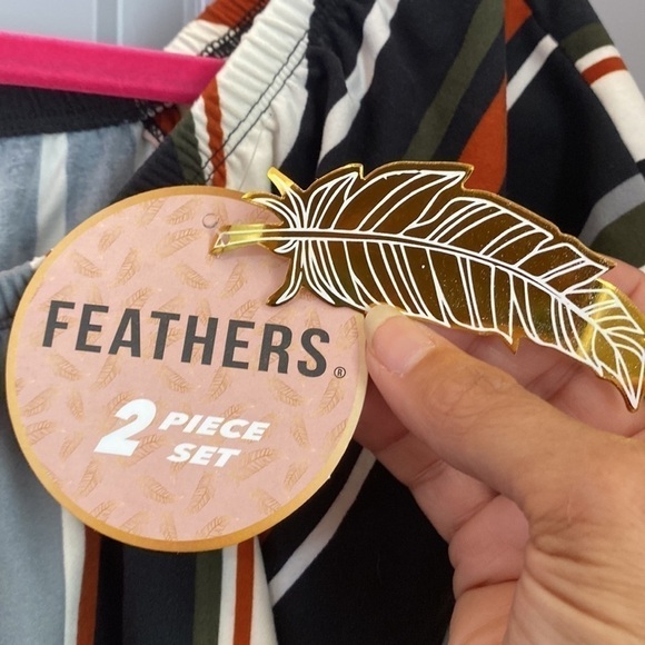 Feathers 2 pc pant suit SZ M(jr) vertical multicolor stripes NWT - Picture 7 of 7